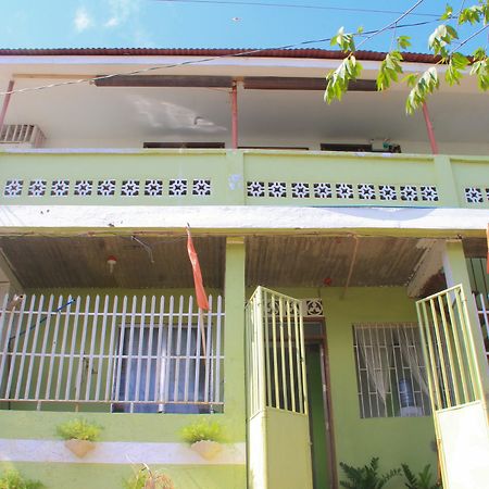 Casaoro Homestay Puerto Princesa Екстер'єр фото