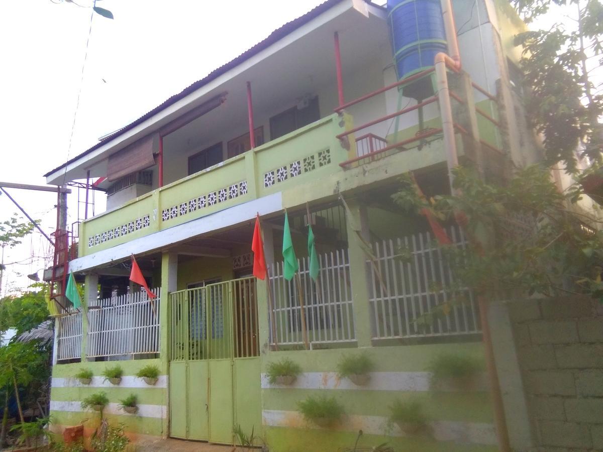 Casaoro Homestay Puerto Princesa Екстер'єр фото